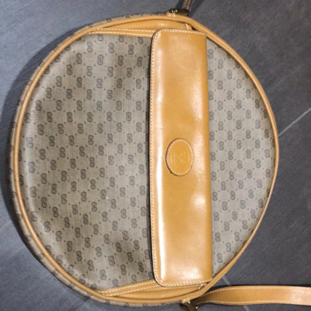 Gucci bag - Picture 2 of 8